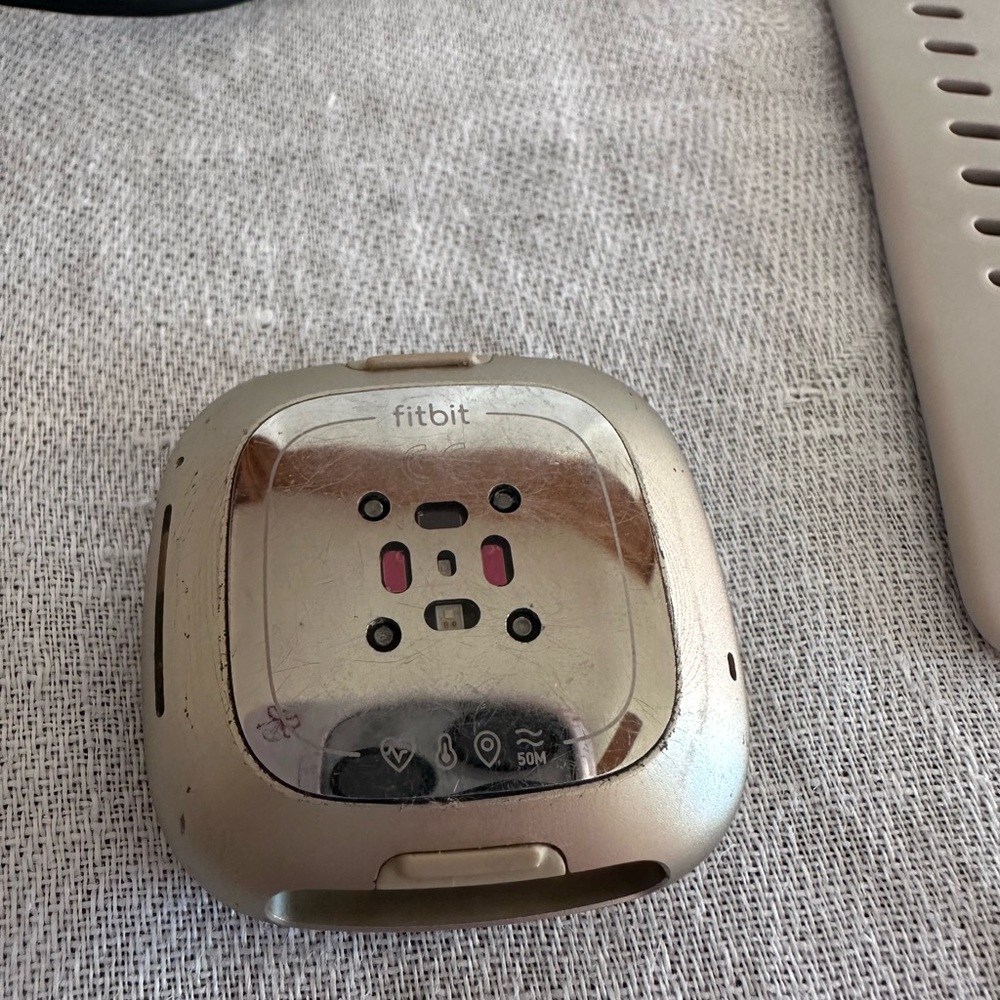 Fitbit Sense (Original version) - Picture 12 of 16